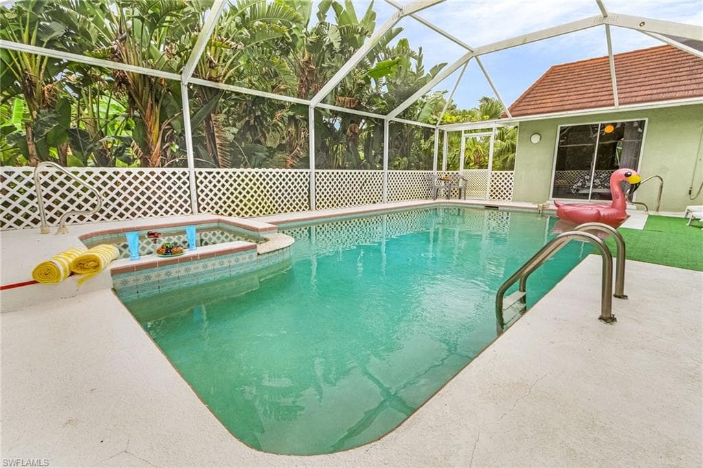 8549 S Lake CIR-30