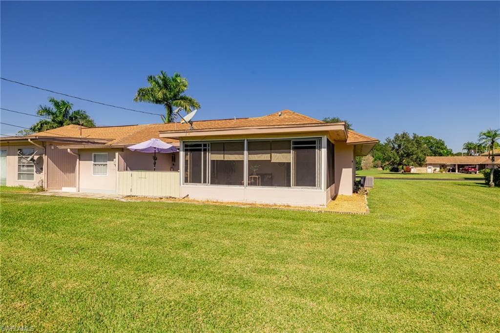 257 Briar CT, LEHIGH ACRES FL 33936-26