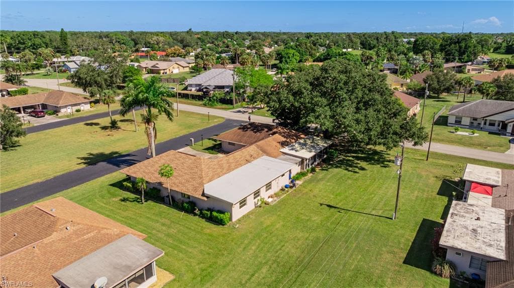 257 Briar CT, LEHIGH ACRES FL 33936-31