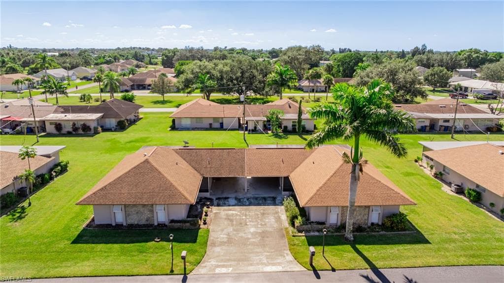 257 Briar CT, LEHIGH ACRES FL 33936-28