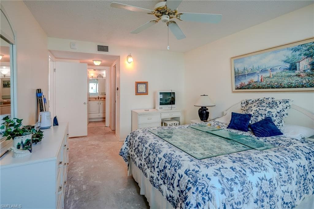 7400 Estero BLVD 210-16