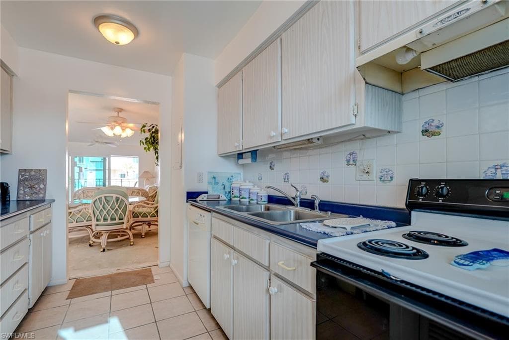 7400 Estero BLVD 210-11