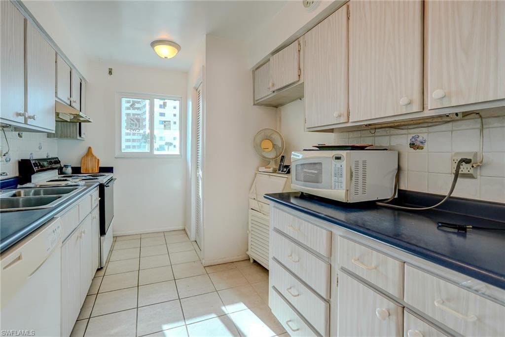 7400 Estero BLVD 210-8