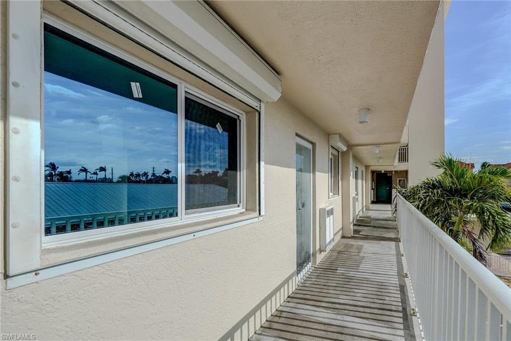 7400 Estero BLVD 210-33