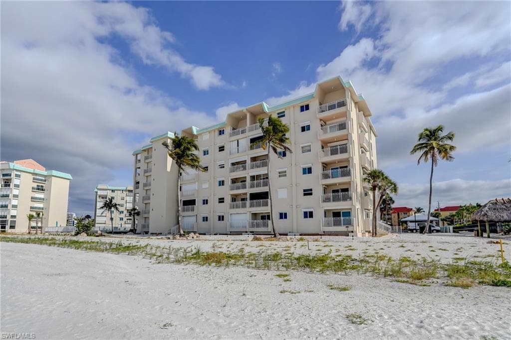7400 Estero BLVD 210-37