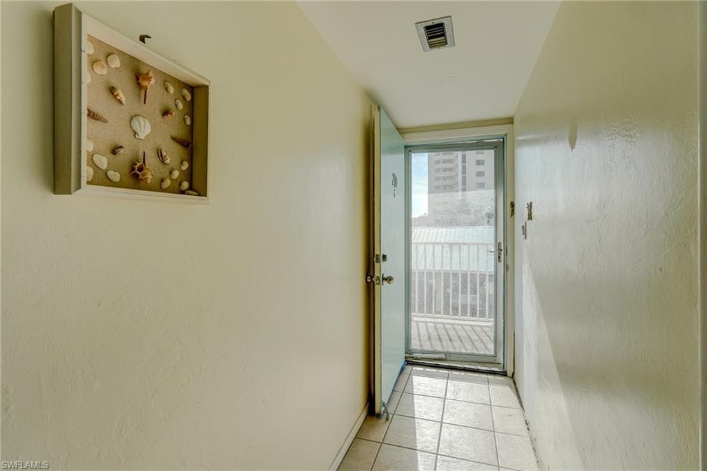 7400 Estero BLVD 210-32