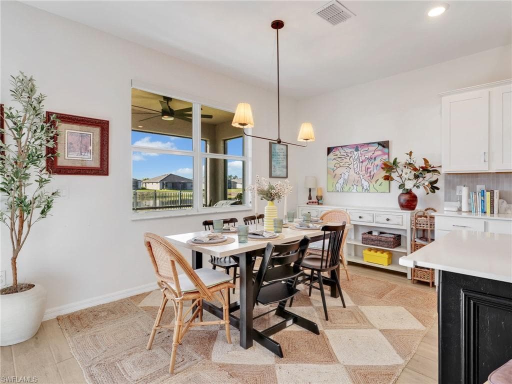 2270 Avocado LN, NAPLES FL 34120-15