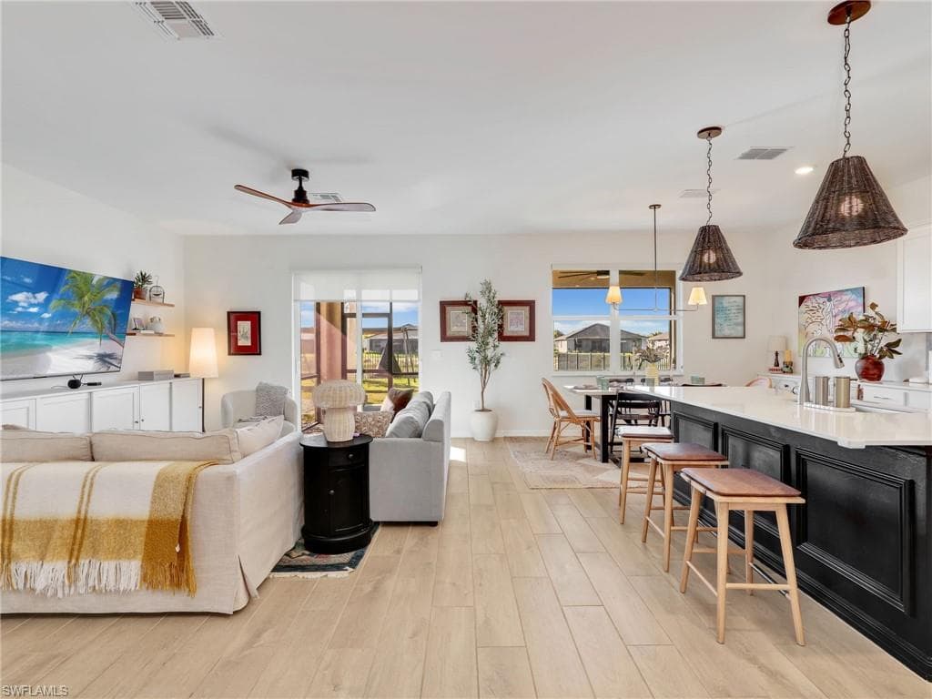 2270 Avocado LN, NAPLES FL 34120-6