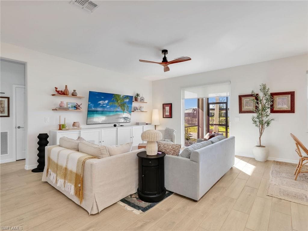 2270 Avocado LN, NAPLES FL 34120-7