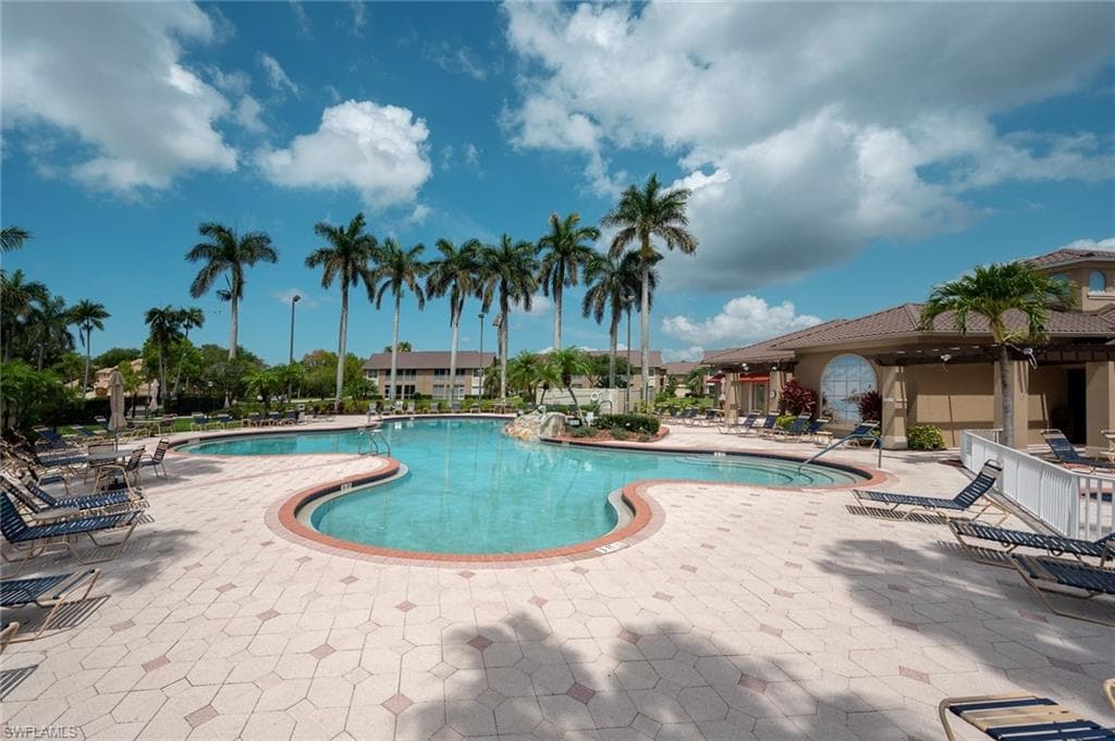 15298 Cricket LN-43