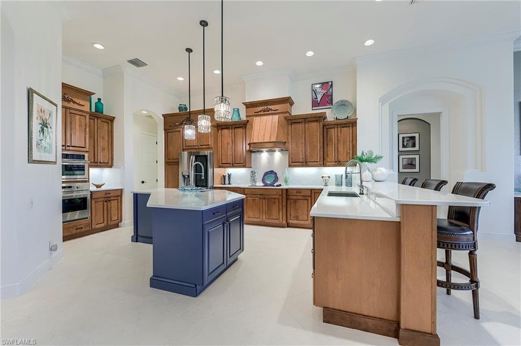 6891 Lakewood Isle DR, FORT MYERS FL 33908-5