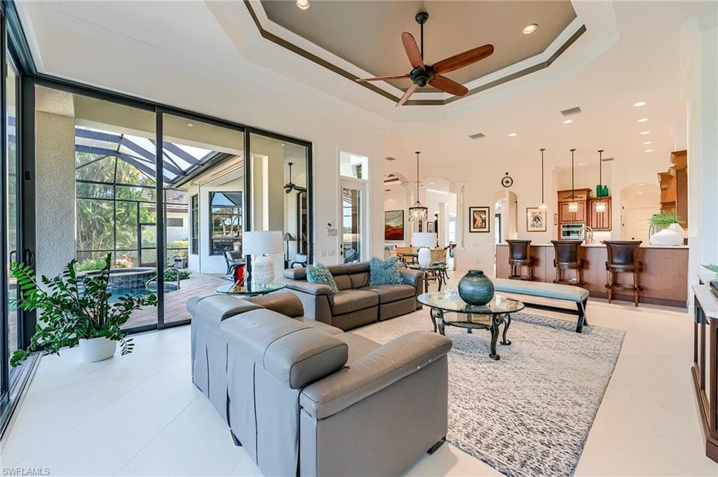 6891 Lakewood Isle DR, FORT MYERS FL 33908-2