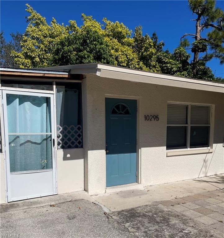 10295 Pauling Lane, BONITA SPRINGS FL 34135-1