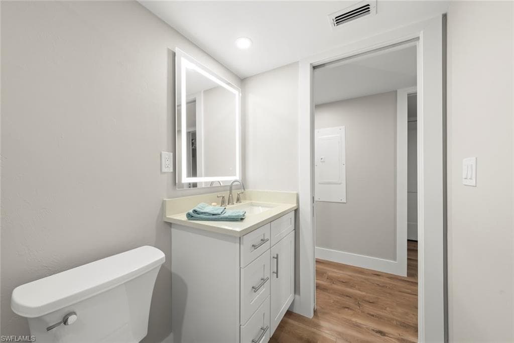 1610 Middle Gulf DR # C2, SANIBEL FL 33957-44