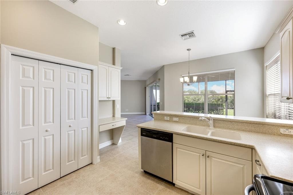 28251 L Burton Fletcher CT, BONITA SPRINGS FL 34135-11