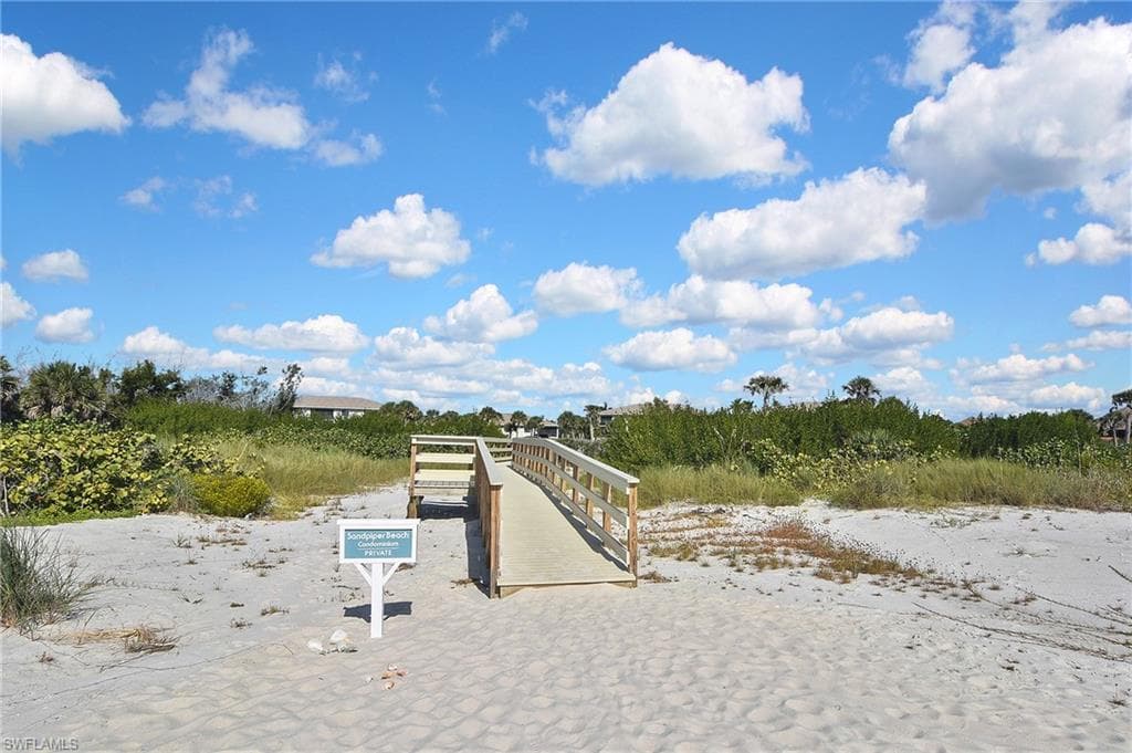 1919 Olde Middle Gulf DR # 106, SANIBEL FL 33957-6