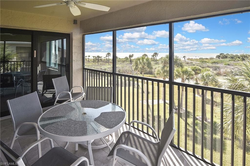 1919 Olde Middle Gulf DR # 106, SANIBEL FL 33957-2
