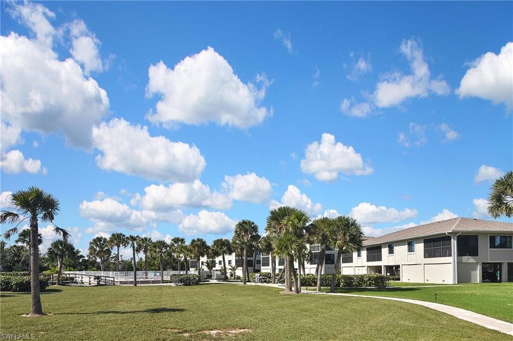 1919 Olde Middle Gulf DR # 106, SANIBEL FL 33957-35