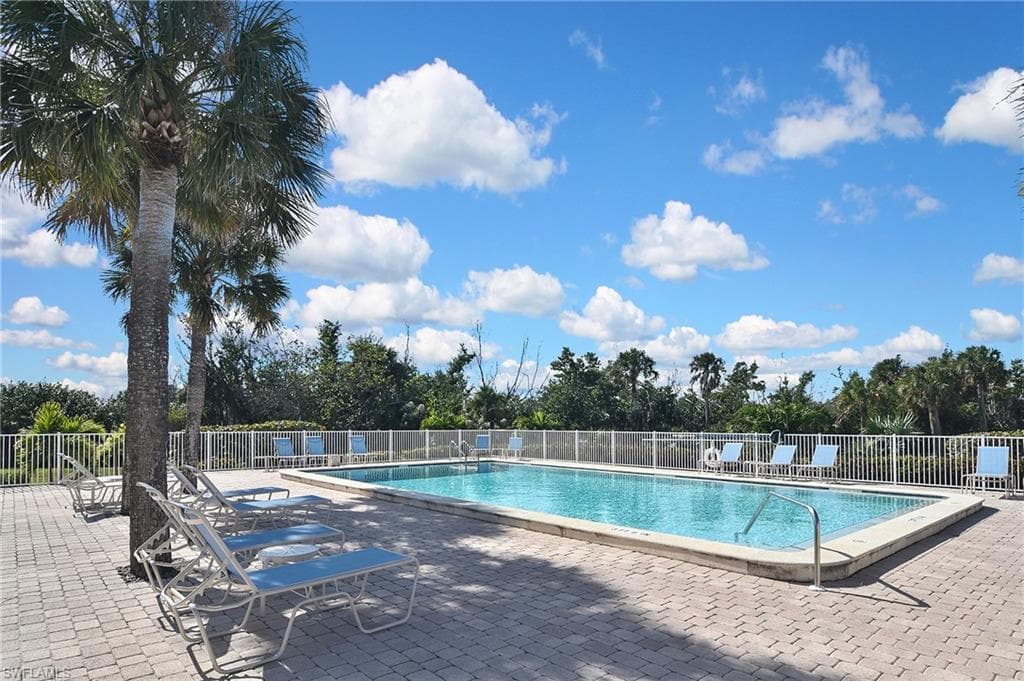 1919 Olde Middle Gulf DR # 106, SANIBEL FL 33957-37