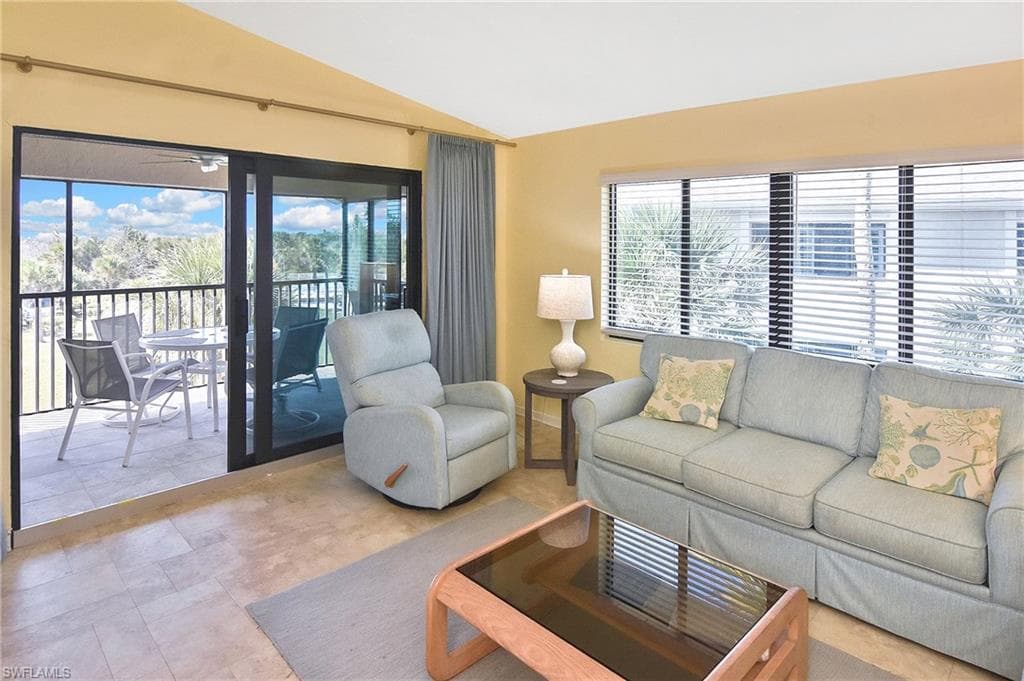 1919 Olde Middle Gulf DR # 106, SANIBEL FL 33957-30