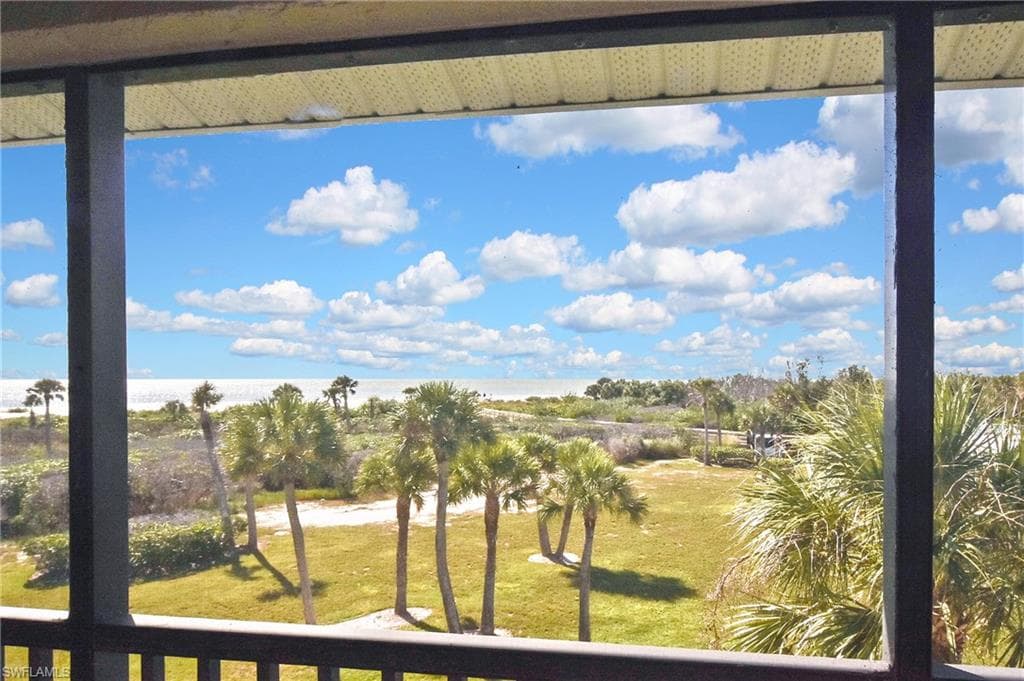 1919 Olde Middle Gulf DR # 106, SANIBEL FL 33957-3