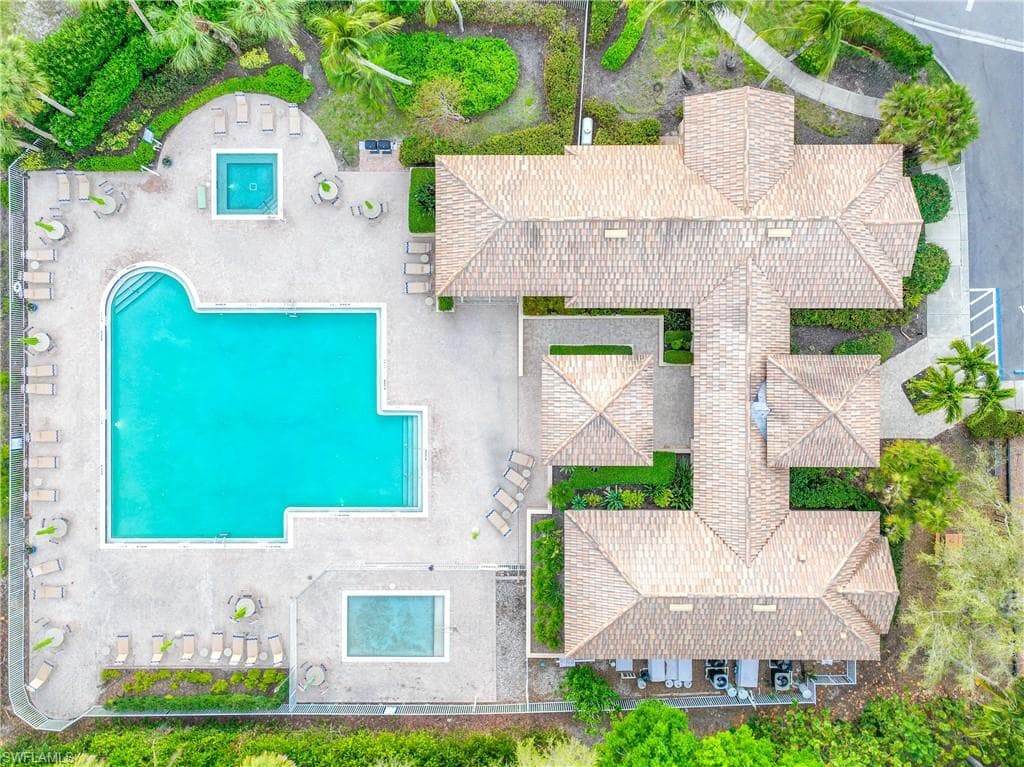 7822 Gardner DR # 101, NAPLES FL 34109-20