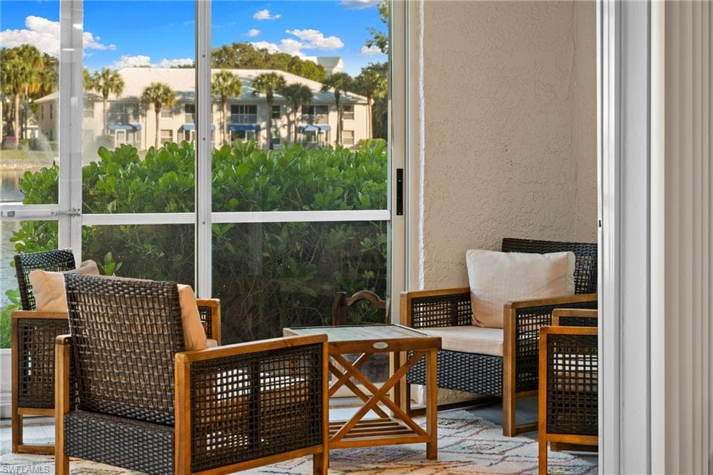 816 Gulf Pavilion DR # 102, NAPLES FL 34108-26