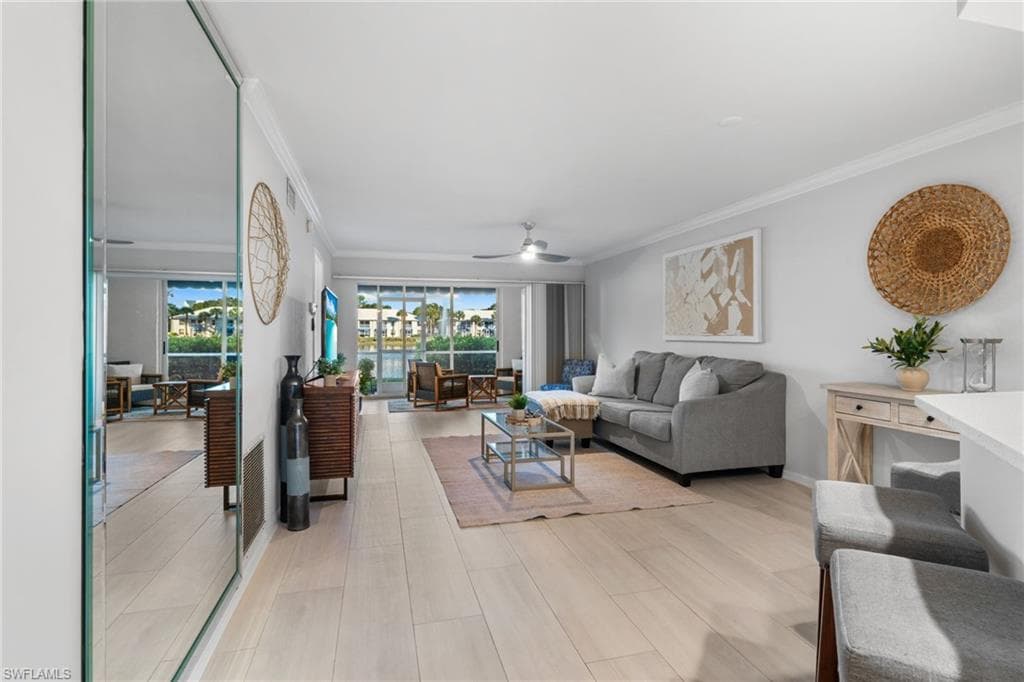 816 Gulf Pavilion DR # 102, NAPLES FL 34108-5