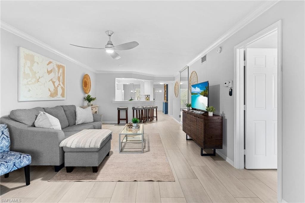 816 Gulf Pavilion DR # 102, NAPLES FL 34108-6
