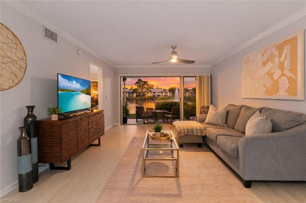 816 Gulf Pavilion DR # 102, NAPLES FL 34108-2