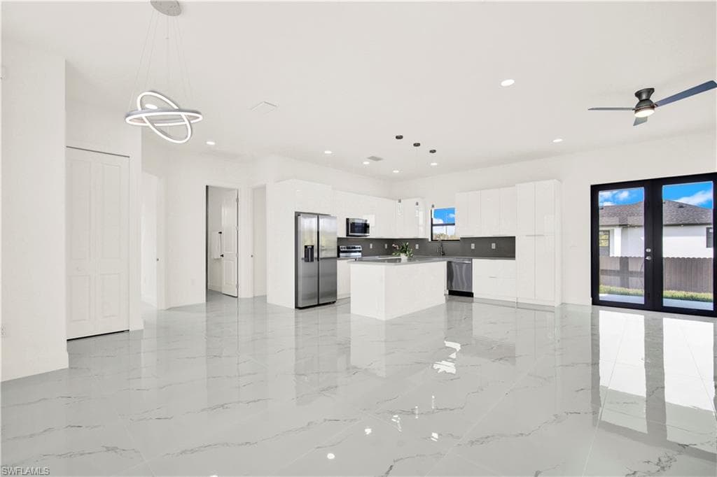 914 Manresa AVE S-5