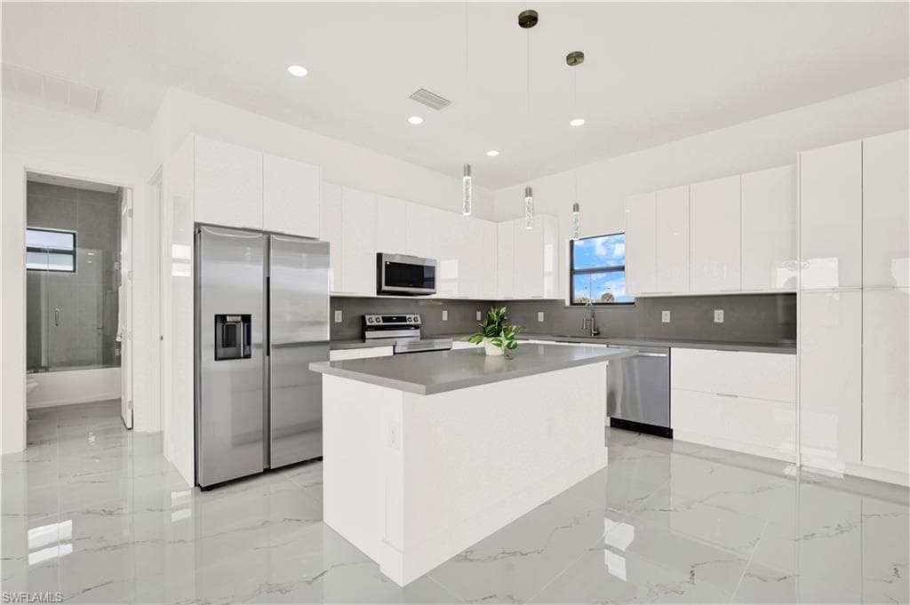 914 Manresa AVE S-2