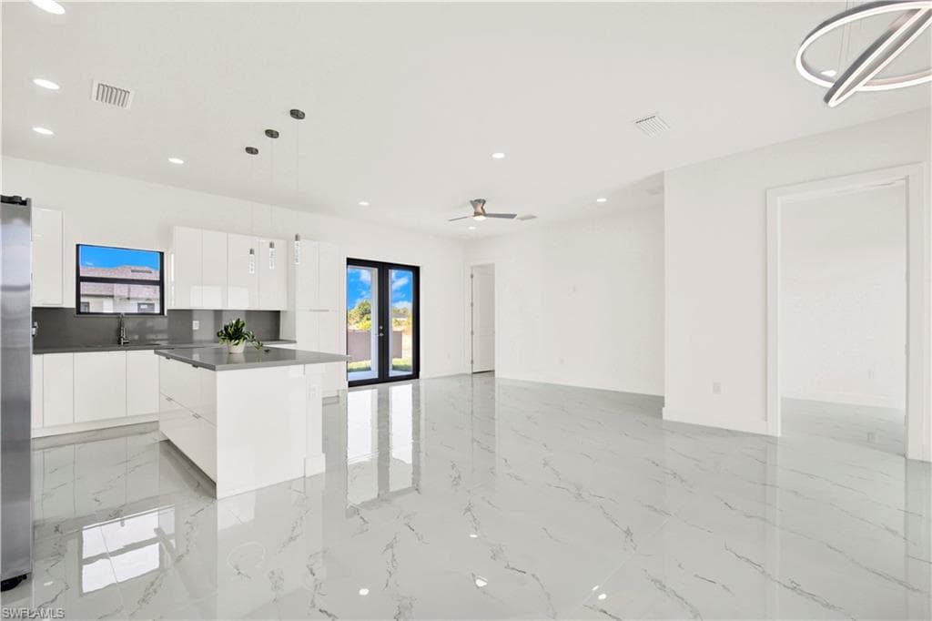 914 Manresa AVE S-4