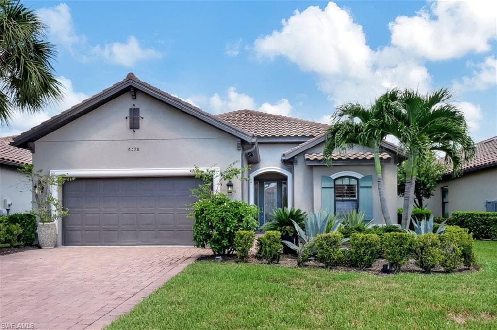 8558 Maggiore CT, NAPLES FL 34114-1