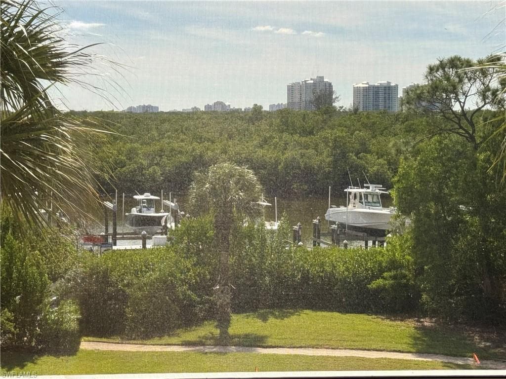 300 Horse Creek DR # 307, NAPLES FL 34110-24