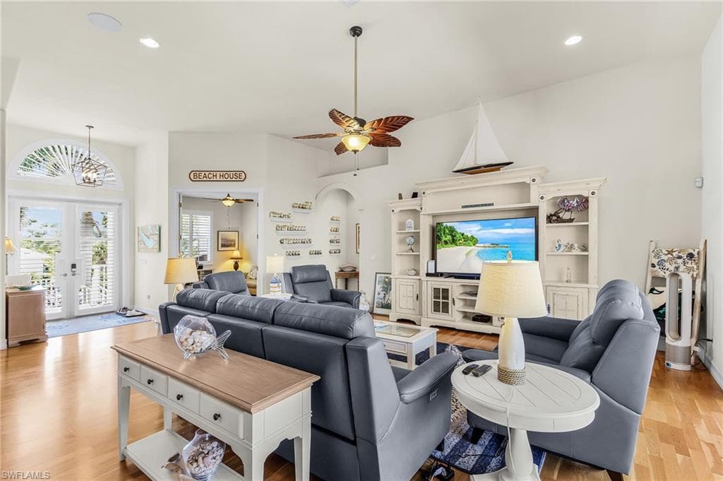 3351 Barra CIR, SANIBEL FL 33957-5