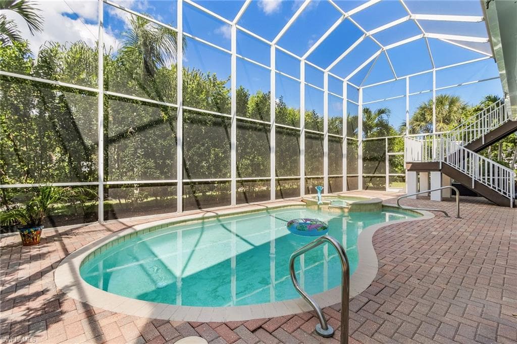 3351 Barra CIR, SANIBEL FL 33957-30