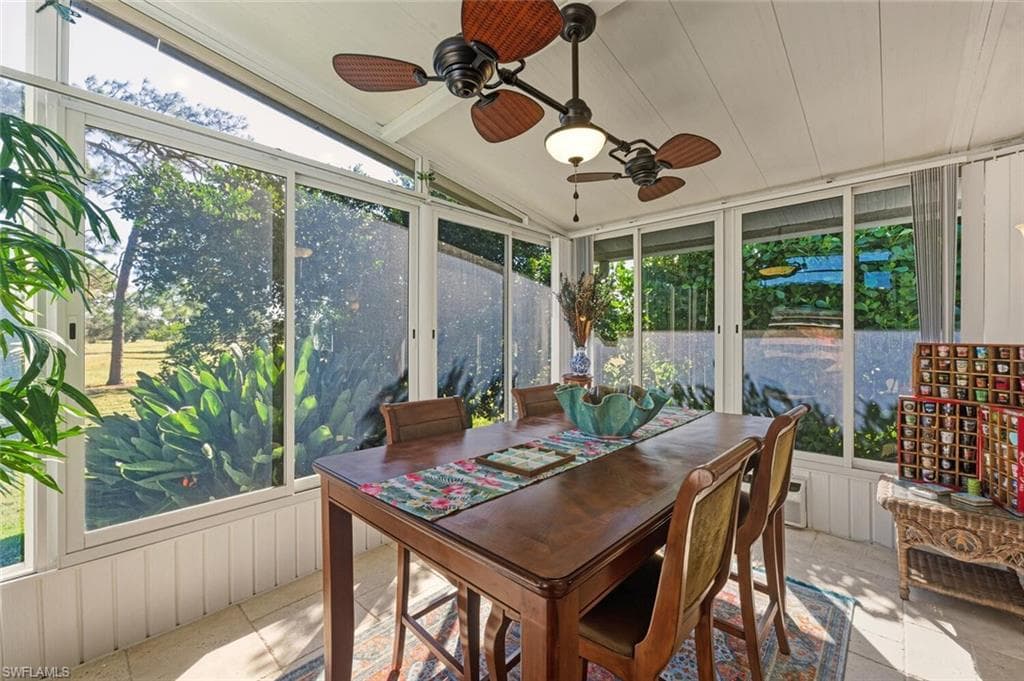 542 Charlemagne BLVD, NAPLES FL 34112-20