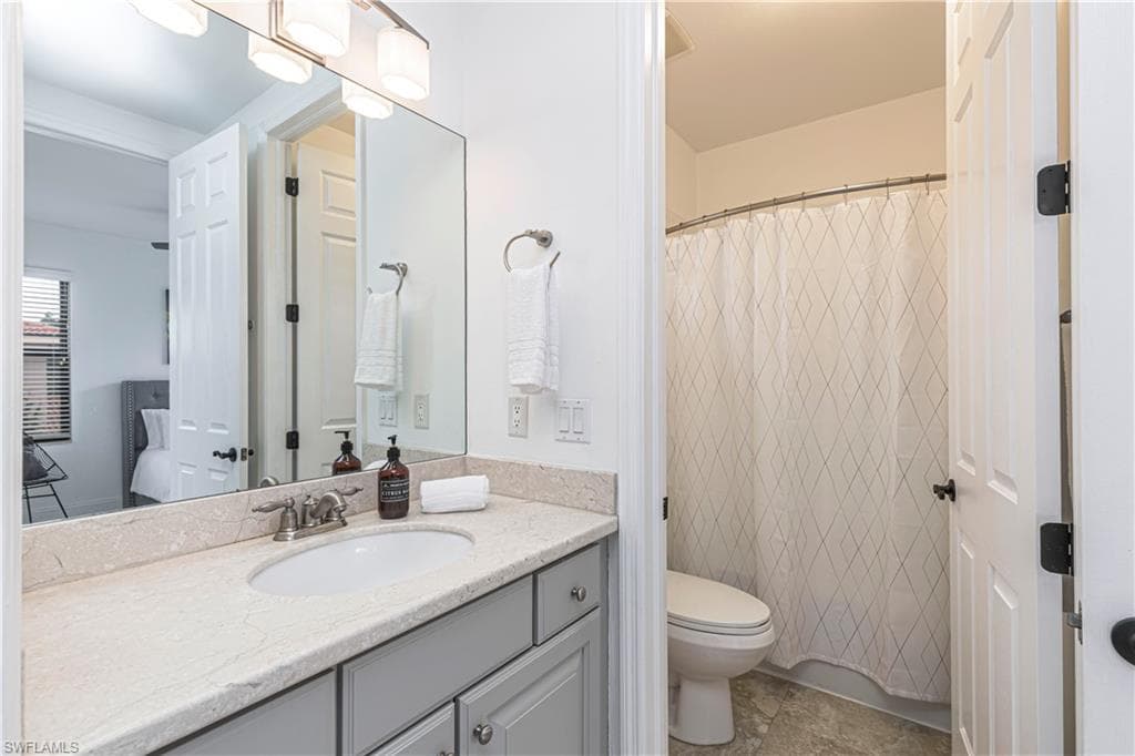 1233 Kendari TER, NAPLES FL 34113-12