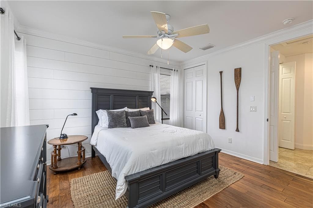 1233 Kendari TER, NAPLES FL 34113-8