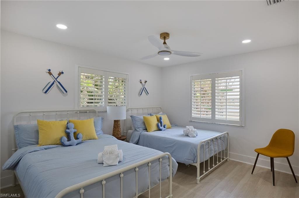 1224 Kittiwake CIR, SANIBEL FL 33957-19