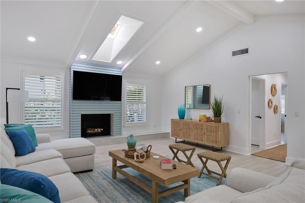 1224 Kittiwake CIR, SANIBEL FL 33957-8