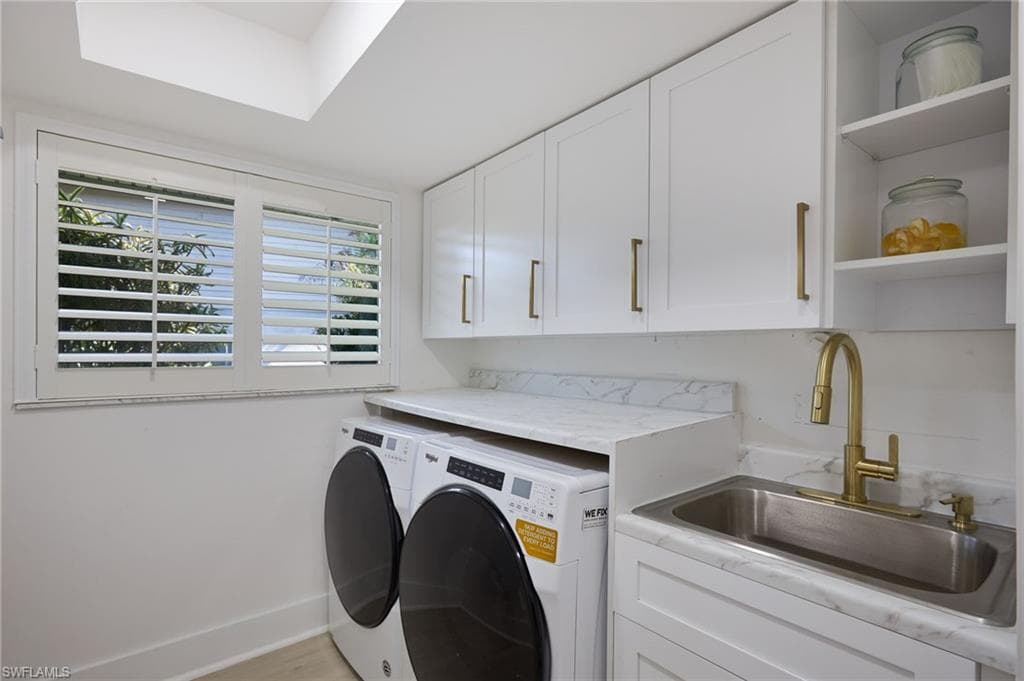 1224 Kittiwake CIR, SANIBEL FL 33957-24
