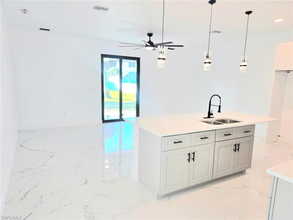 3248 Franklin ST, FORT MYERS FL 33916-4