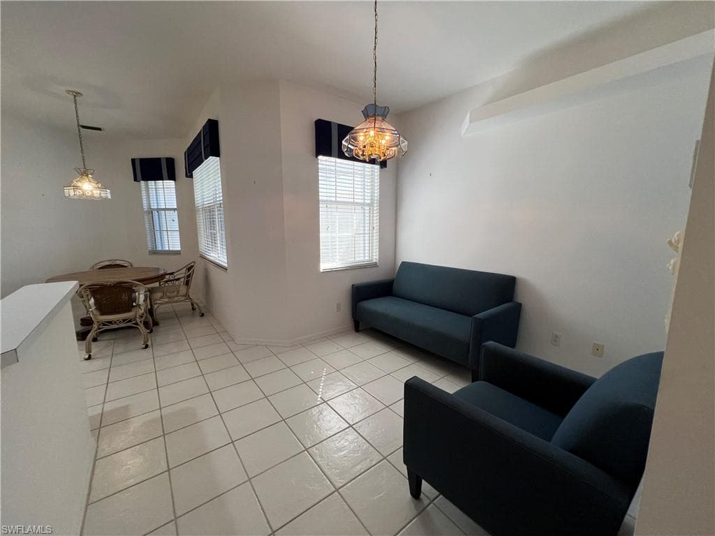 2081 Crestview WAY # A7, NAPLES FL 34119-16