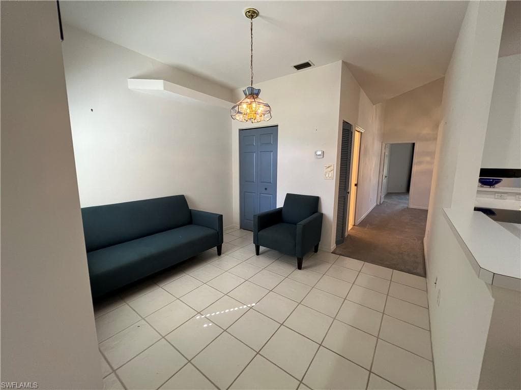 2081 Crestview WAY # A7, NAPLES FL 34119-15