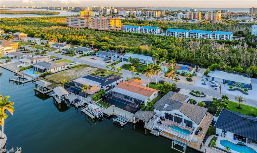 25 Fairview BLVD, FORT MYERS BEACH FL 33931-33