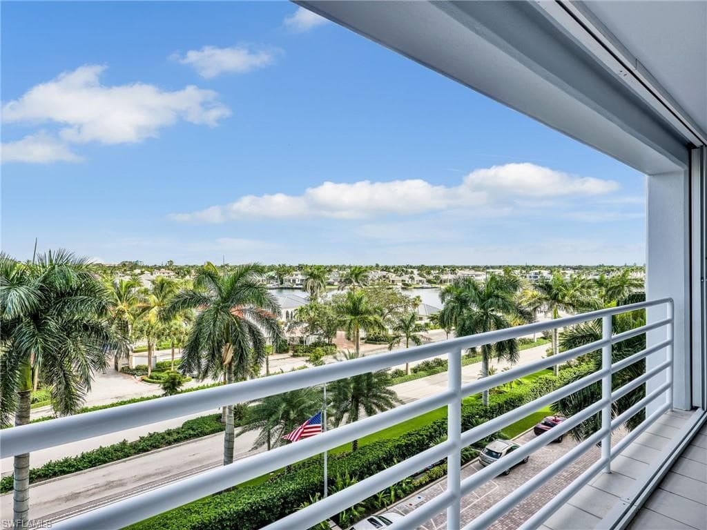 4751 Gulf Shore BLVD N 602-8