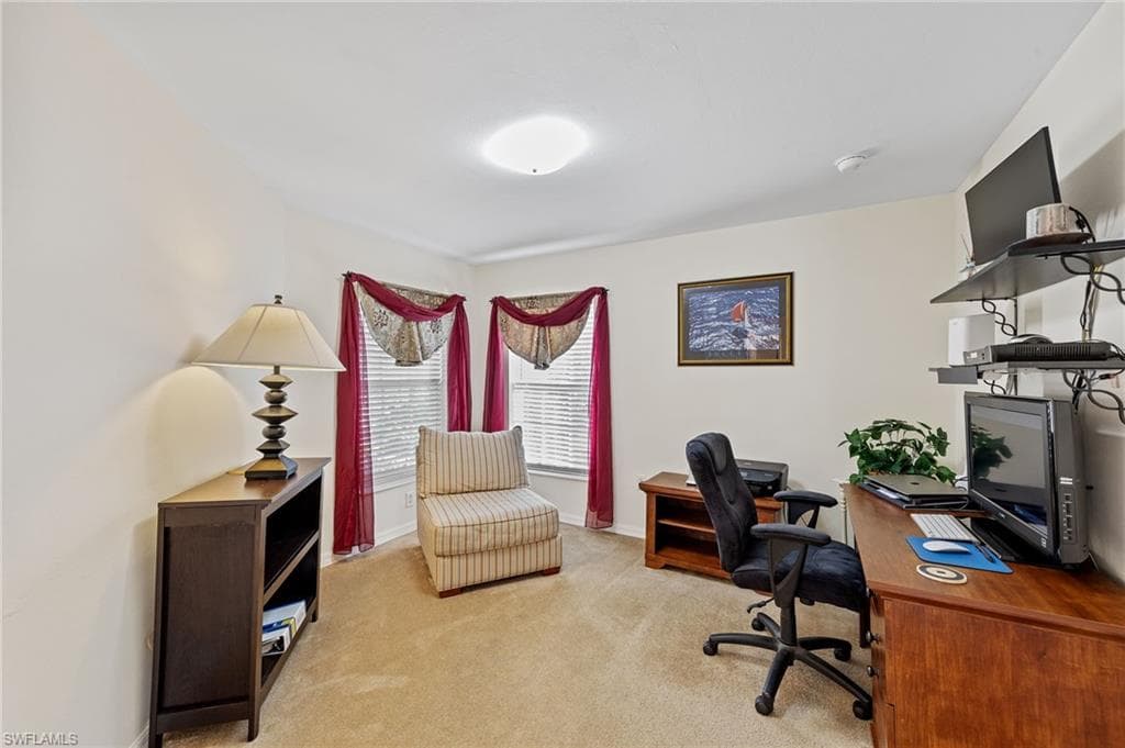 9933 Horse Creek RD, FORT MYERS FL 33913-5