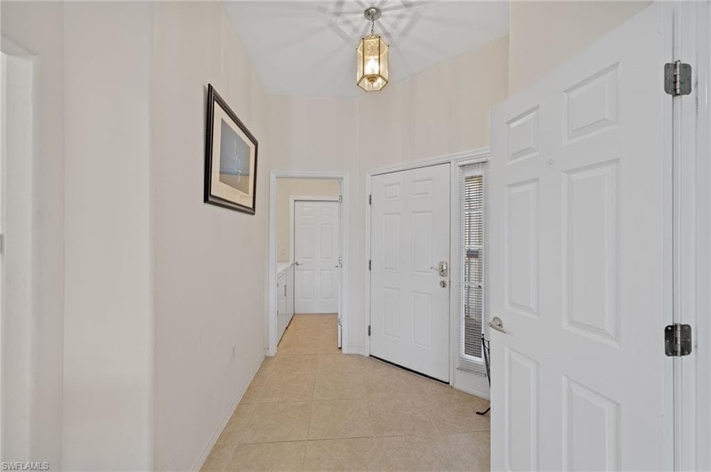 9933 Horse Creek RD, FORT MYERS FL 33913-3